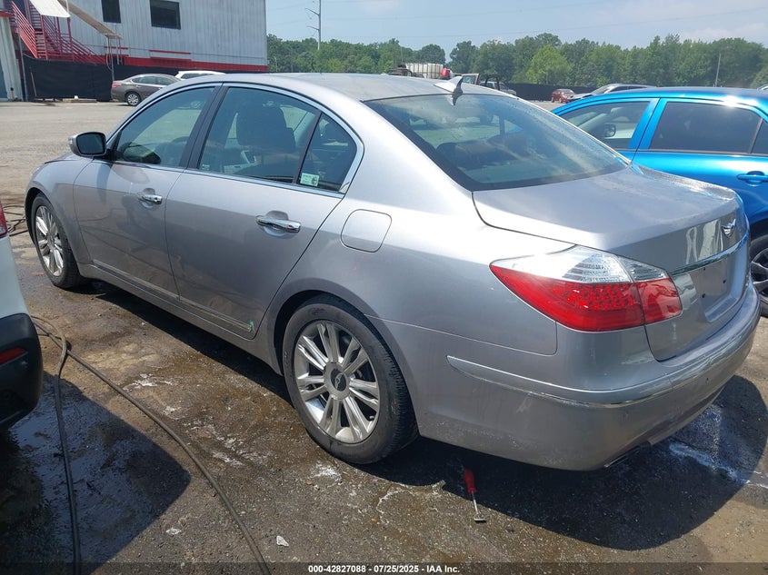 2010 Hyundai Genesis 4.6 VIN: KMHGC4DF0AU070647 Lot: 42827088