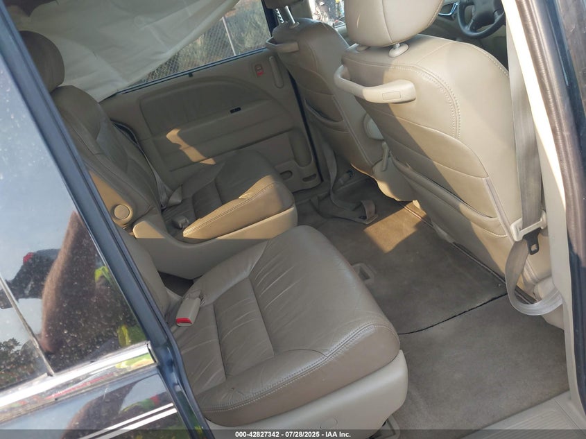 2008 Honda Odyssey Touring VIN: 5FNRL38958B001256 Lot: 42827342