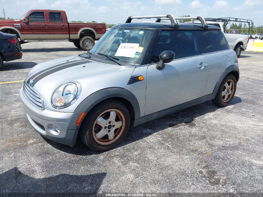 2007 Mini Cooper VIN: WMWMF33587TU61770 Lot: 42827391