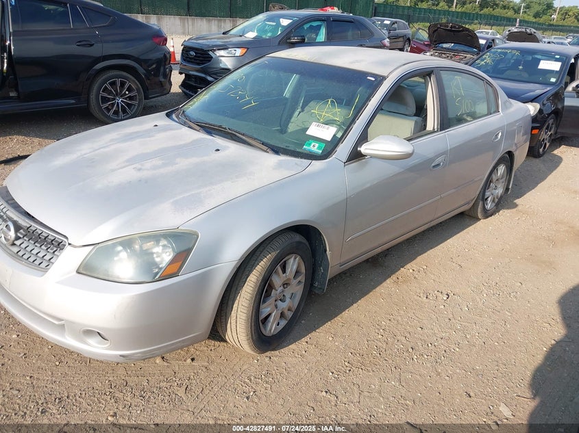 2005 NISSAN ALTIMA auction photo 2