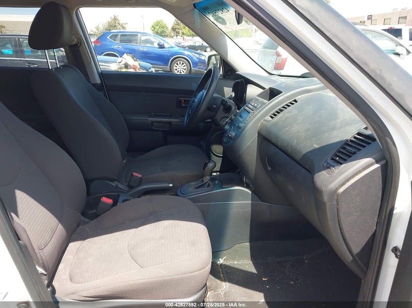 2013 Kia Soul VIN: KNDJT2A53D7566104 Lot: 42827592