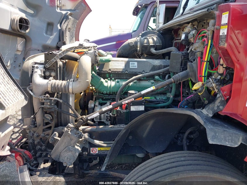 2019 Volvo Vnl VIN: 4V4NC9EG7KN204764 Lot: 42827686