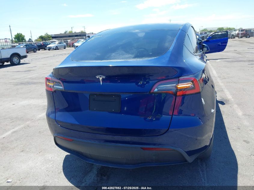 2021 Tesla Model Y Long Range Dual Motor All-Wheel Drive VIN: 5YJYGDEEXMF067965 Lot: 42827852