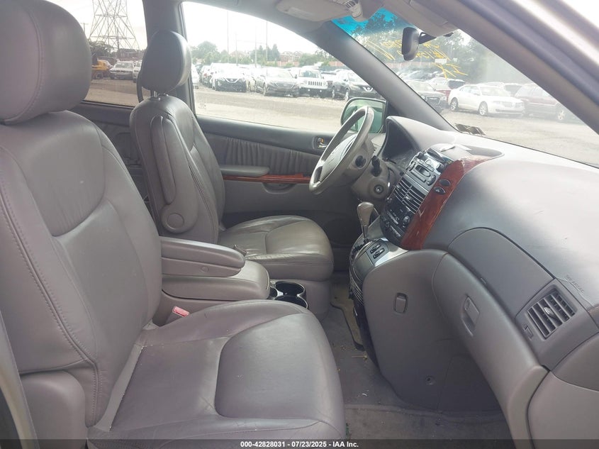 2004 Toyota Sienna Xle VIN: 5TDZA22C44S154690 Lot: 42828031