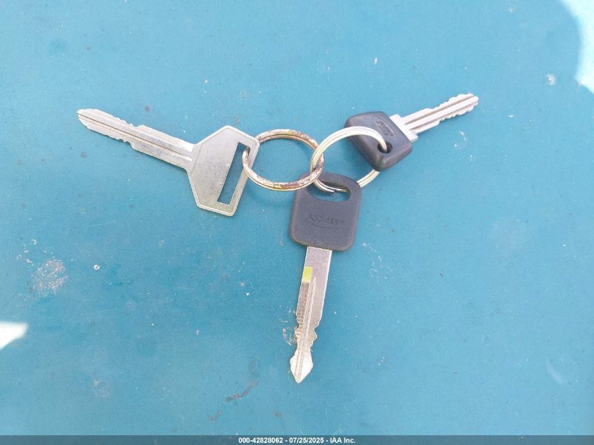 1993 Ford Festiva Gl VIN: KNJPT06H5P6137202 Lot: 42828062