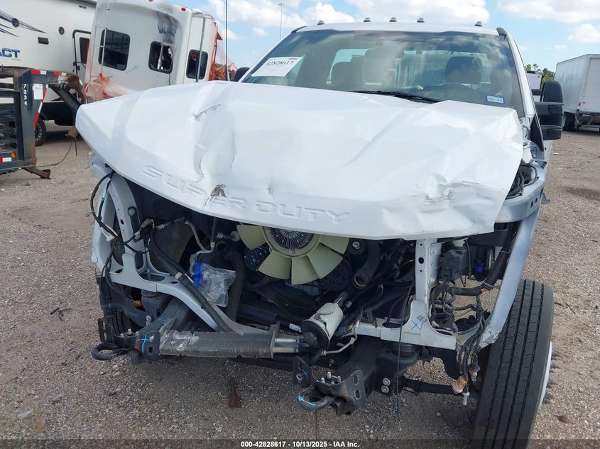 1FDUF4GN0NDA27428 2022 FORD F450 photo no. 11