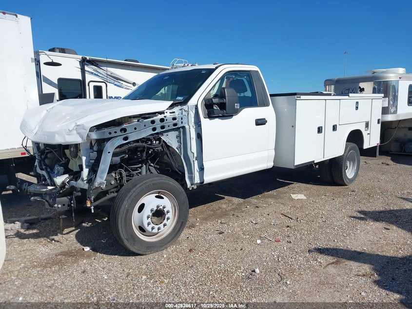 1FDUF4GN0NDA27428 2022 FORD F450 photo no. 2