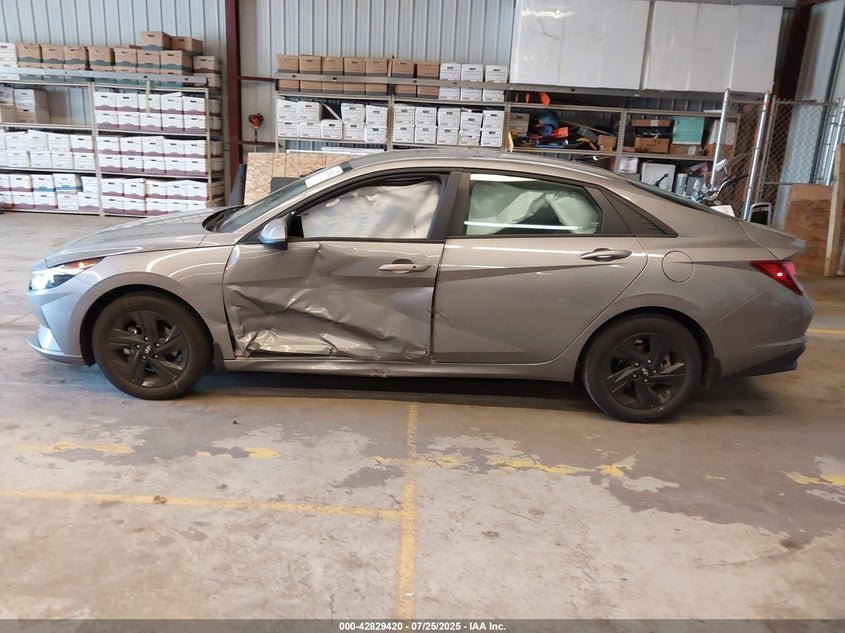 2023 HYUNDAI ELANTRA SEL KMHLM4AG8PU444410