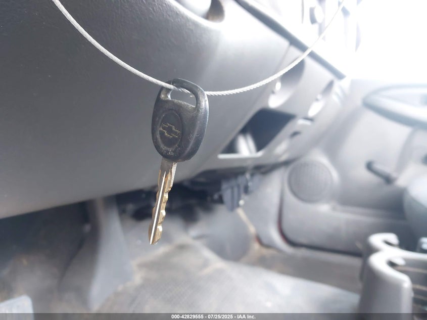 2004 Chevrolet Silverado 1500 VIN: 1GCEC14V04Z258156 Lot: 42829555