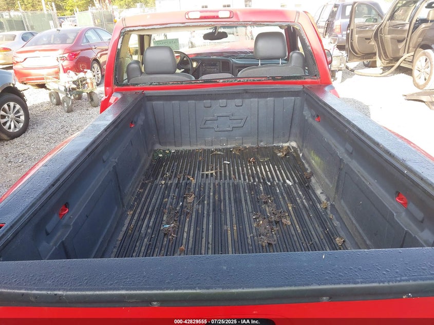 2004 Chevrolet Silverado 1500 VIN: 1GCEC14V04Z258156 Lot: 42829555