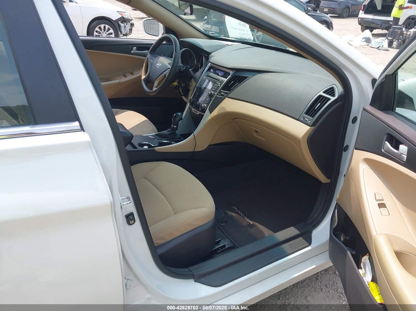 5NPEB4AC0BH202360 2011 HYUNDAI SONATA photo no. 5