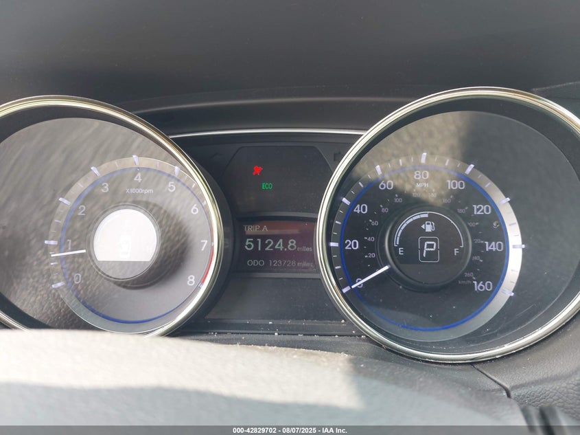 5NPEB4AC0BH202360 2011 HYUNDAI SONATA photo no. 7