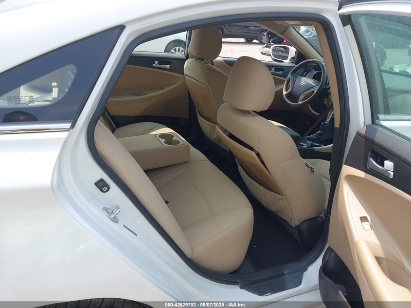 5NPEB4AC0BH202360 2011 HYUNDAI SONATA photo no. 8