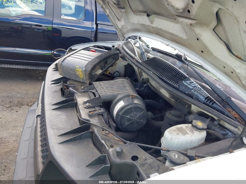 2005 Chevrolet Express VIN: 1GCEG15X051136384 Lot: 42830135