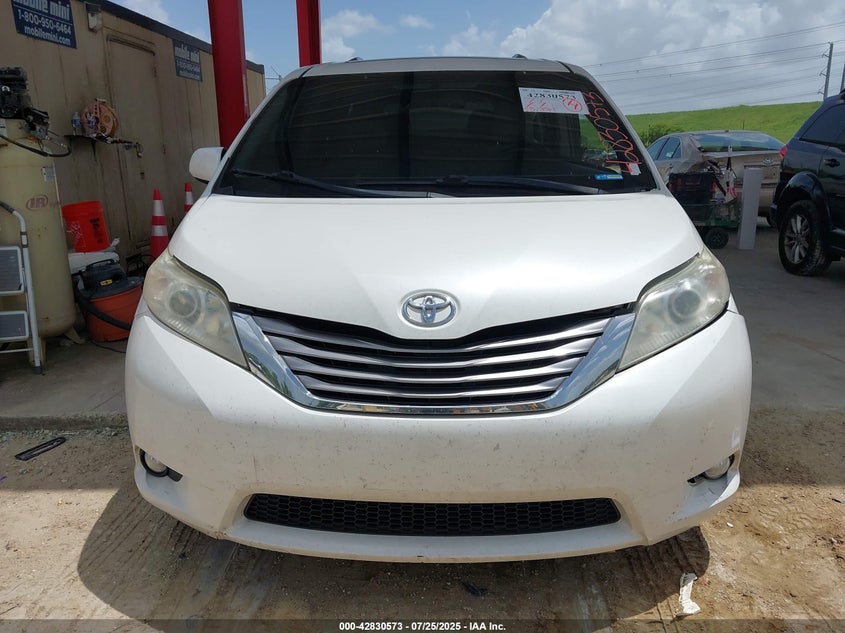 2017 TOYOTA SIENNA XLE 8 PASSENGER - 5TDYZ3DC7HS876605