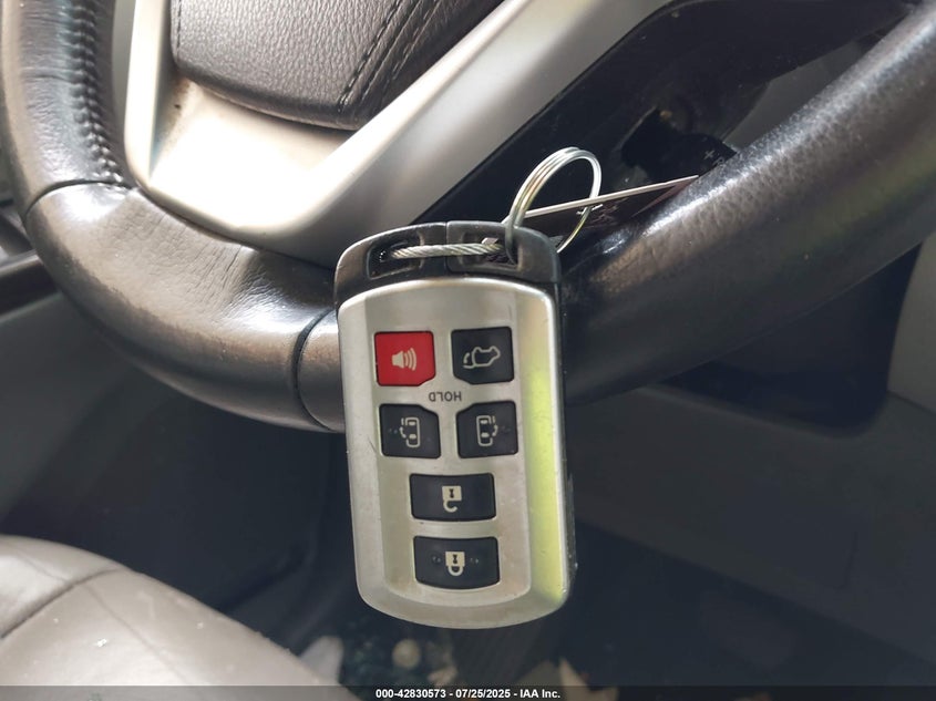 2017 TOYOTA SIENNA XLE 8 PASSENGER - 5TDYZ3DC7HS876605