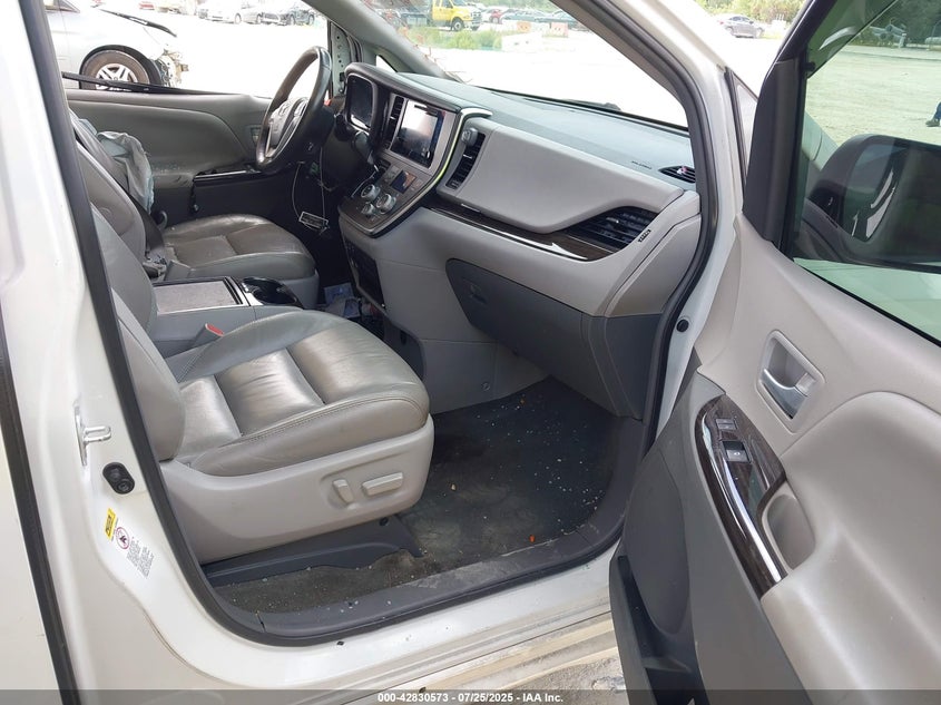 2017 TOYOTA SIENNA XLE 8 PASSENGER - 5TDYZ3DC7HS876605