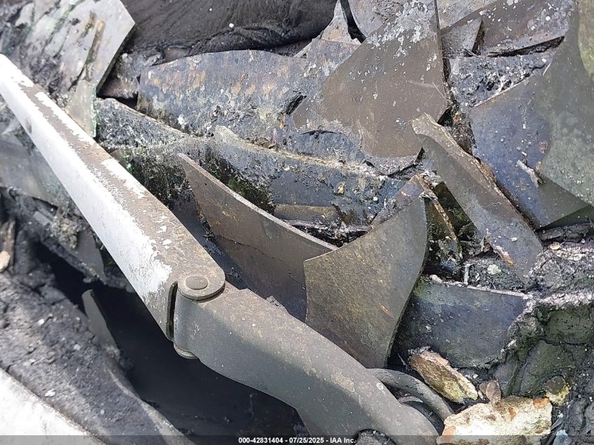 2007 Chevrolet Tahoe Ltz VIN: 1GNFC13077R428003 Lot: 42831404