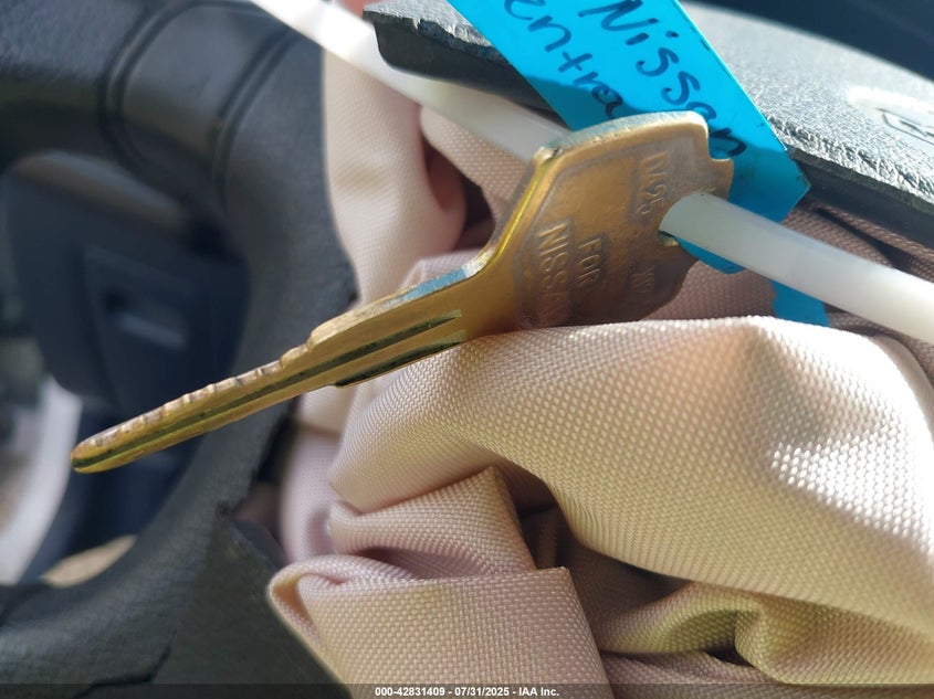 1994 Nissan Sentra E/Xe/Gxe/Le VIN: 1N4EB31F2RC877000 Lot: 42831409