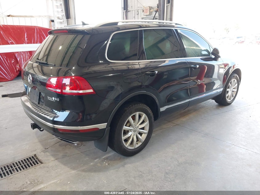 2016 VOLKSWAGEN TOUAREG VR6 SPORT - WVGEF9BPXGD006700