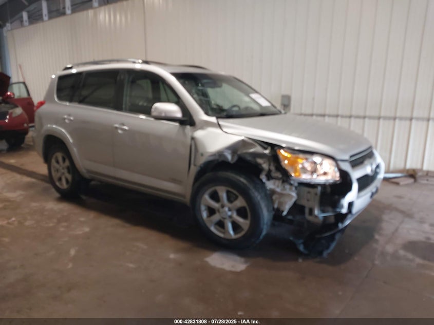 TOYOTA RAV4 LIMITED V6