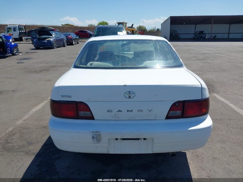 1996 Toyota Camry Dx/Le/Xle VIN: JT2BG12KXT0380003 Lot: 42831918