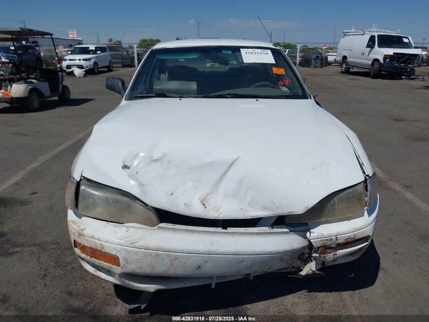 1996 Toyota Camry Dx/Le/Xle VIN: JT2BG12KXT0380003 Lot: 42831918
