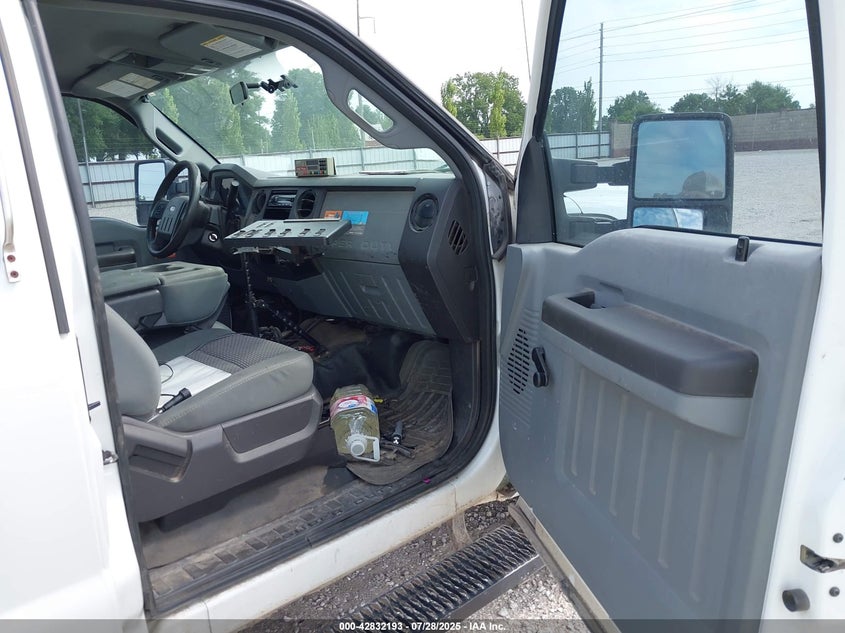 1FD7X3B68BEC03717 2011 Ford F-350 Xl auction photo 1