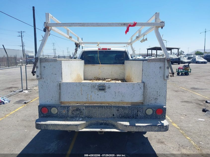 2007 GMC Sierra 2500Hd Work Truck VIN: 1GDHC24K17E586069 Lot: 42832256