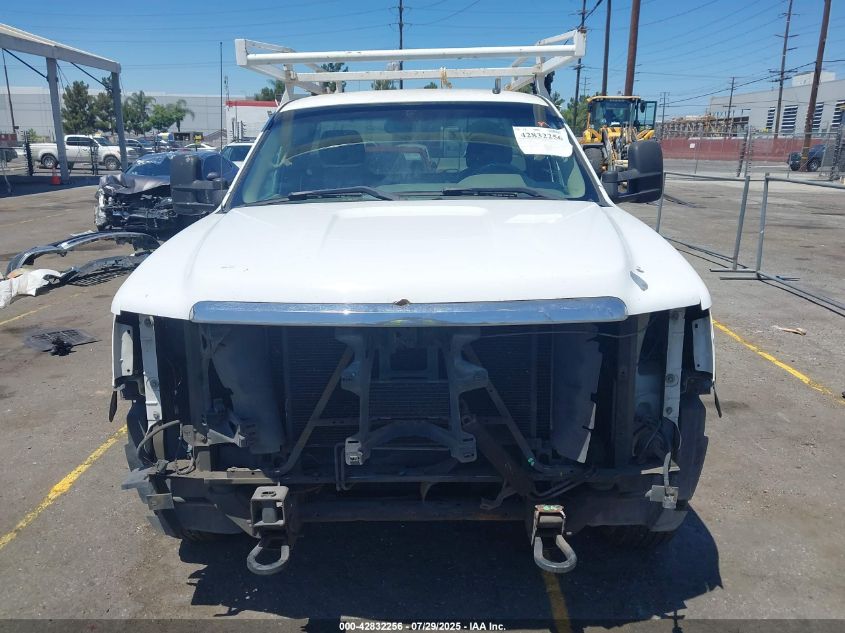 2007 GMC Sierra 2500Hd Work Truck VIN: 1GDHC24K17E586069 Lot: 42832256