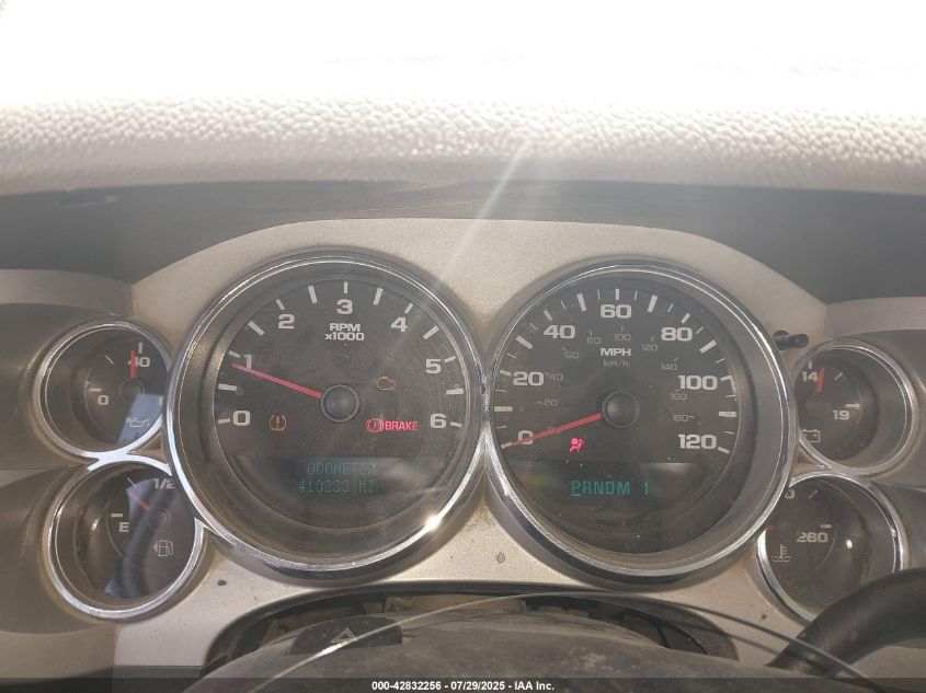 2007 GMC Sierra 2500Hd Work Truck VIN: 1GDHC24K17E586069 Lot: 42832256