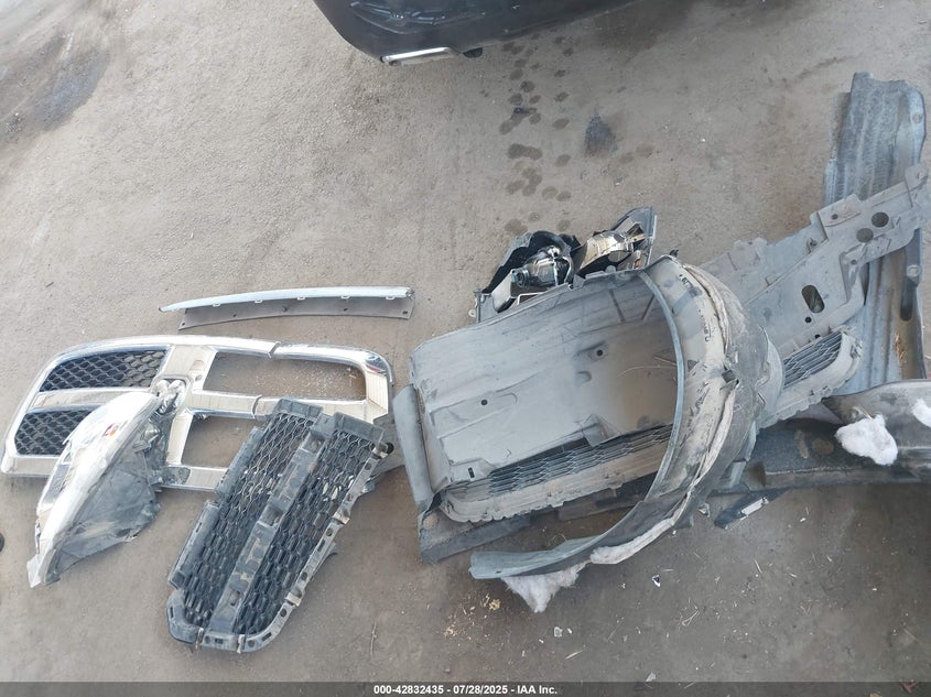 2017 RAM 1500 SLT  4X2 6'4 BOX - 1C6RR6GG2HS657201