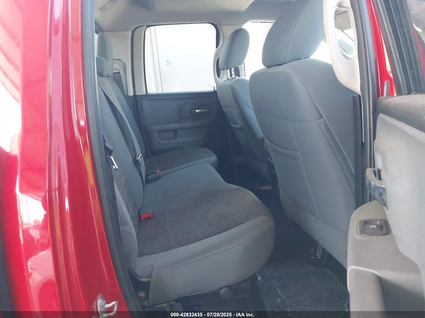 2017 RAM 1500 SLT  4X2 6'4 BOX - 1C6RR6GG2HS657201