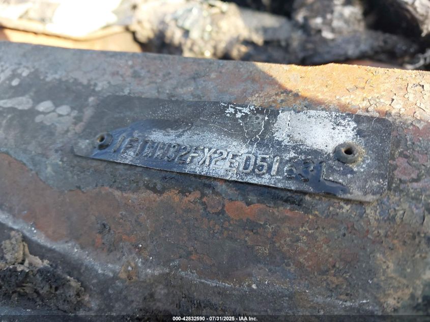 2002 Ford F-350 Lariat/Xl/Xlt VIN: 1FTWW32FX2ED51631 Lot: 42832590