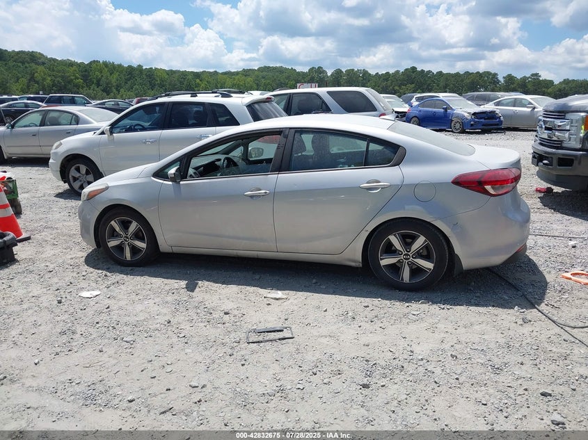 2018 KIA FORTE LX - 3KPFL4A75JE254008