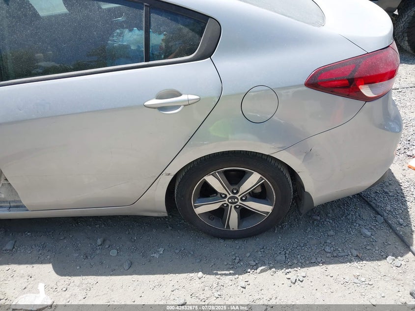 2018 KIA FORTE LX - 3KPFL4A75JE254008