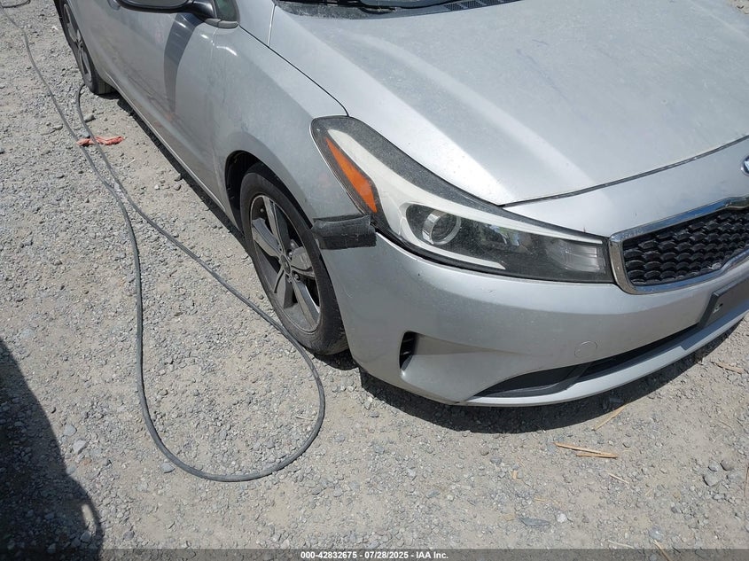 2018 KIA FORTE LX - 3KPFL4A75JE254008