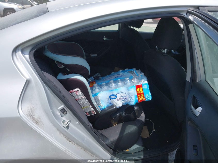 2018 KIA FORTE LX - 3KPFL4A75JE254008