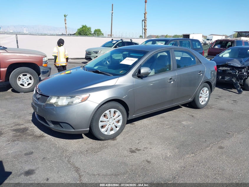 2010 Kia Forte Ex VIN: KNAFU4A23A5819981 Lot: 42832884
