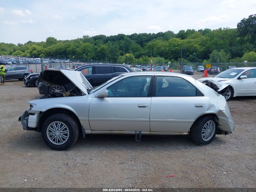2001 Toyota Camry Le VIN: 4T1BG22K01U845614 Lot: 42833065