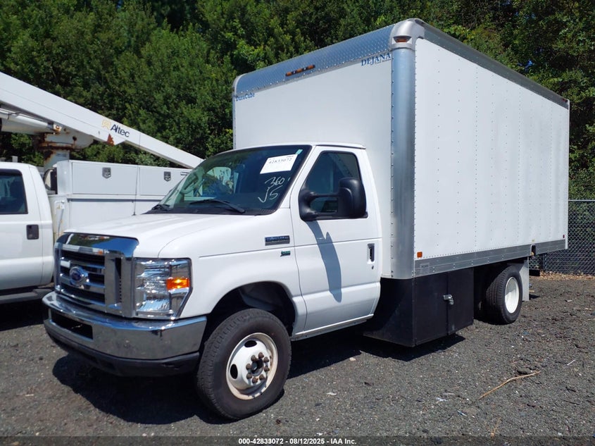 2019 Ford Econoline, Rear, IAAI, VIN 1FDWE3F67KDC70889 — photo 2