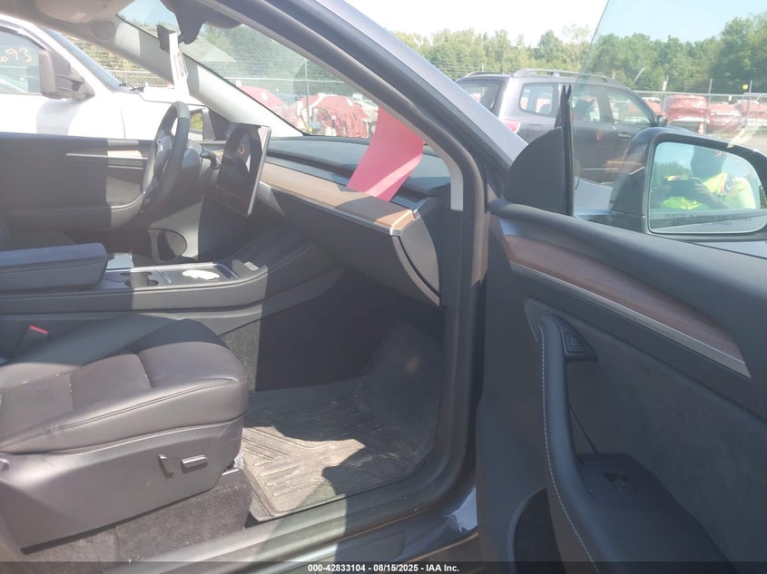 7SAYGAEE1PF924955 2023 TESLA MODEL Y photo no. 5