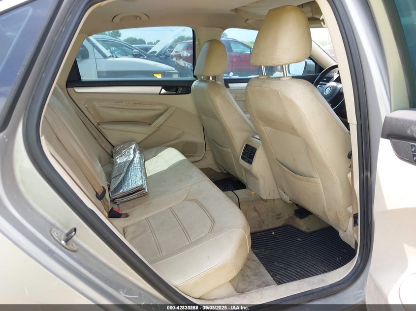 2013 VOLKSWAGEN PASSAT 2.5L SE - 1VWBH7A35DC120218