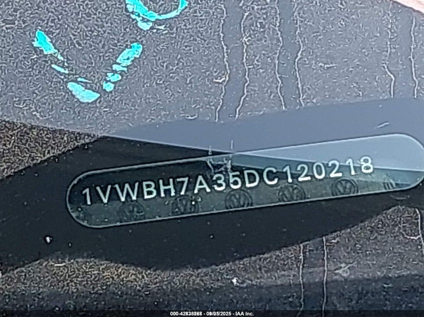 2013 VOLKSWAGEN PASSAT 2.5L SE - 1VWBH7A35DC120218