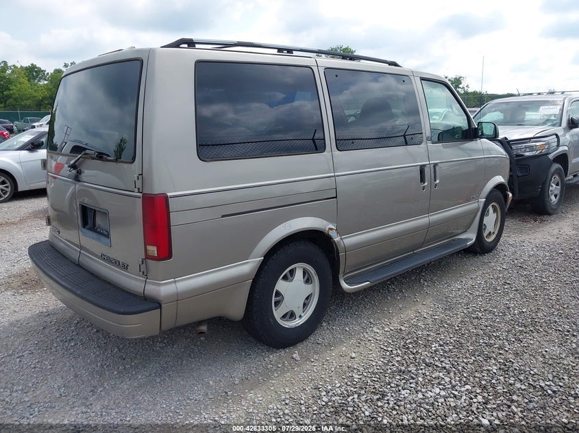 2002 CHEVROLET ASTRO — zdjęcie 4