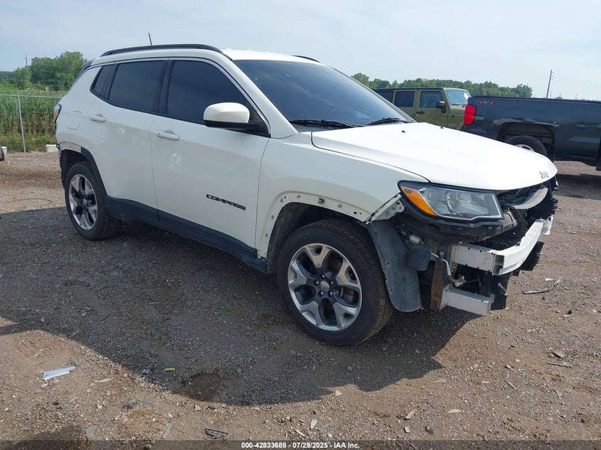 3C4NJDBB1JT282193 2018 Jeep Compass Latitude 4X4 auction photo 1