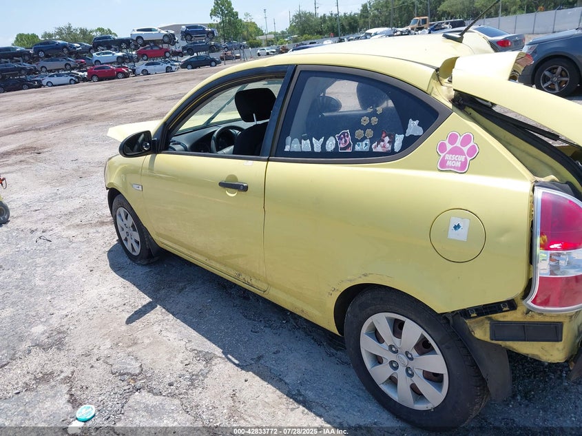 2009 Hyundai Accent Gs VIN: KMHCM36C39U142560 Lot: 42833772