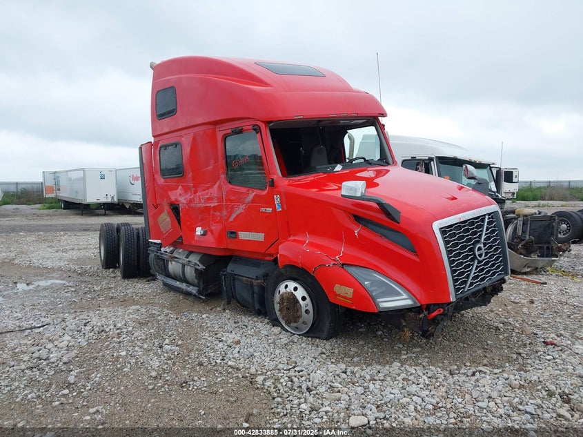 2023 VOLVO VNL  (VIN: 4V4NC9EHXPN612398)
