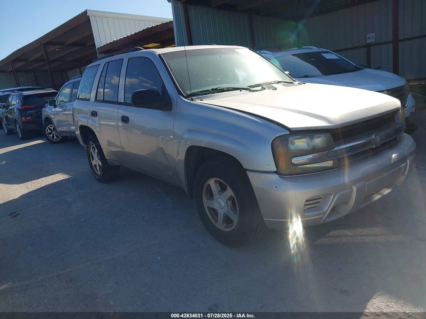 1GNDS13S642148721 2004 Chevrolet Trailblazer Ls auction photo 1