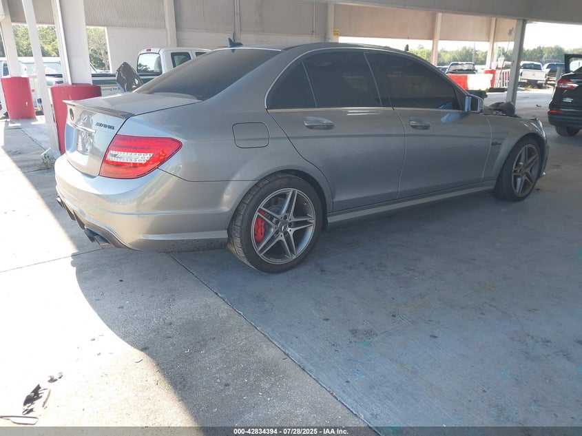 2013 MERCEDES-BENZ C 63 AMG - WDDGF7HB7DA753736